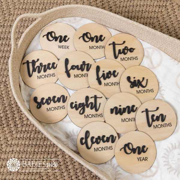 Baby Monthly Milestone Timber and 3D Acrylic Disc Set (Black)